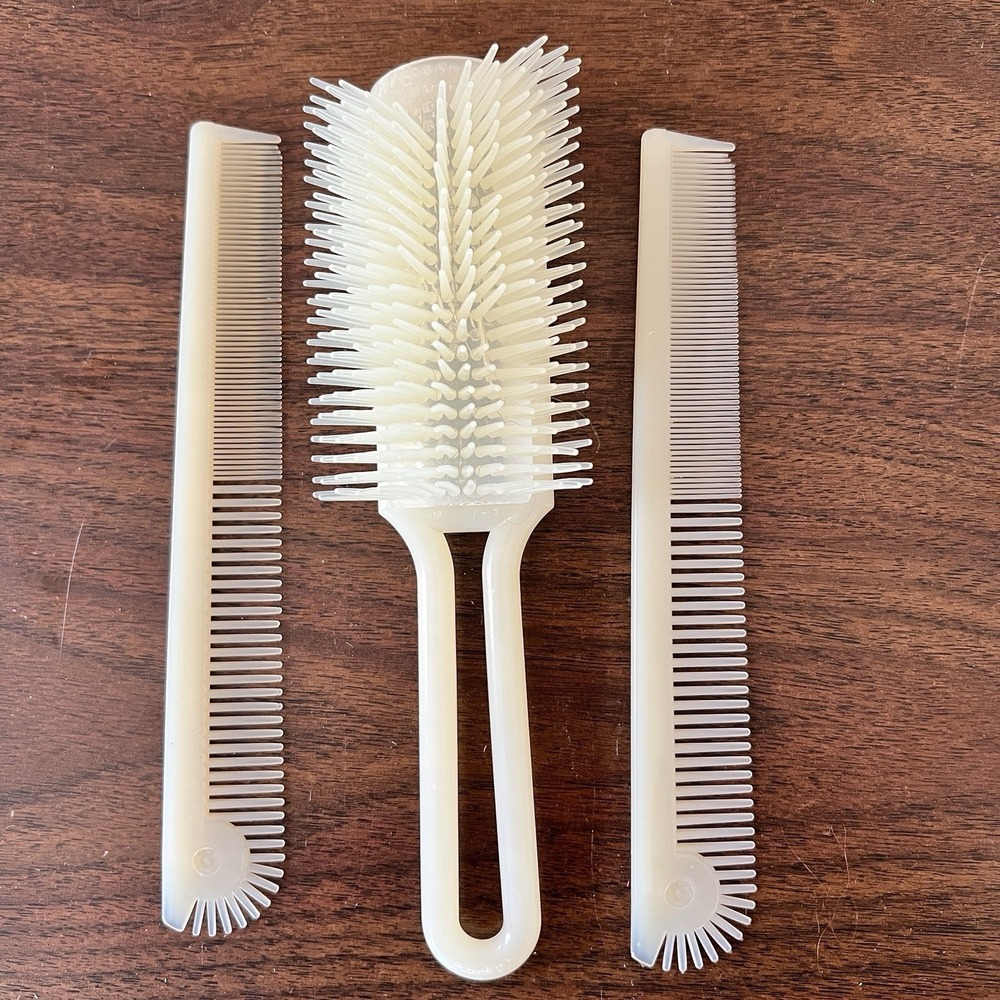 Vintage Tupper Corp NU-COMBE Nylon Comb & Brush Set Patent 2681967 USA